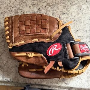 Rawlings playmaker series 11 inch baseball glove